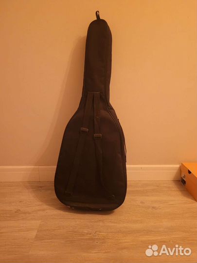 Гитара Yamaha c40 с чехлом и настройщиком