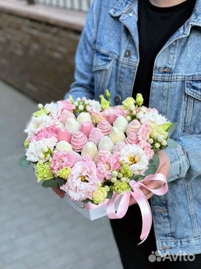 Съедобные букеты из клубники