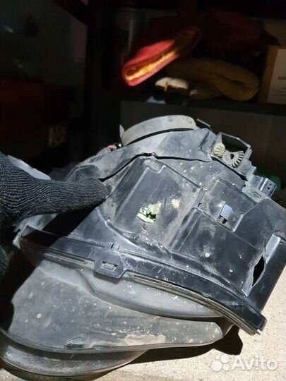 Фара правая ниссан жук рестайлинг дефект корпуса