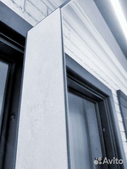 Дверь входная с зеркалом