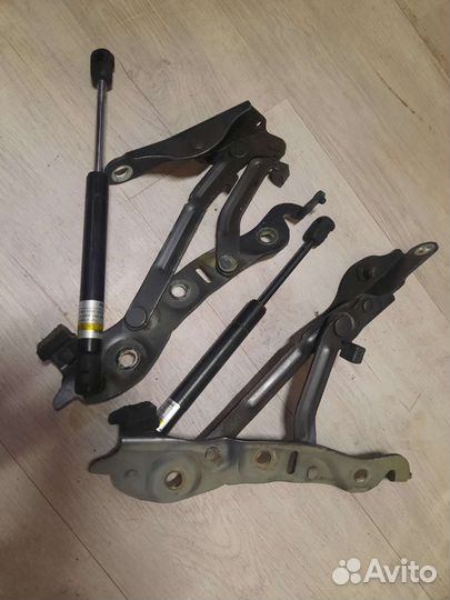 Петли капота Volvo S60 (P24) I (2000-2004)