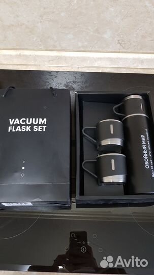 Термос и 3 кружечки