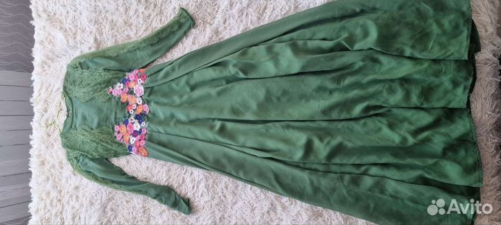 Вечернее платье