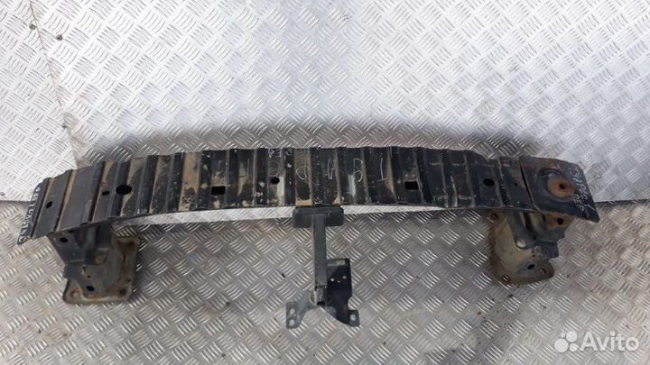 Усилитель бампера передний Mazda 3 BK 1.6 Z6