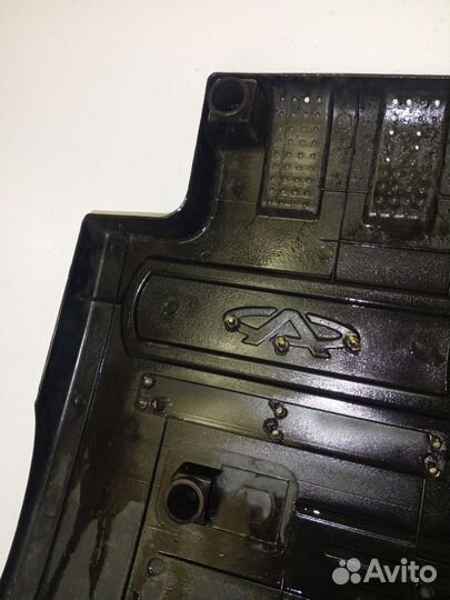 Декоративная крышка двигателя Chery m11 a3