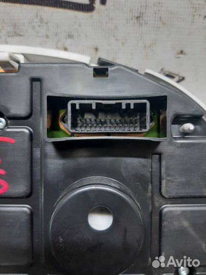 Щиток приборов Renault Logan 2 K4M2845 2018