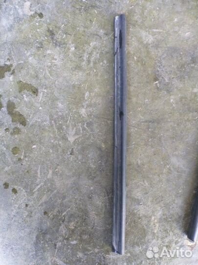 Уплотнитель капота Bmw 525I E60 N52B25AF 2006