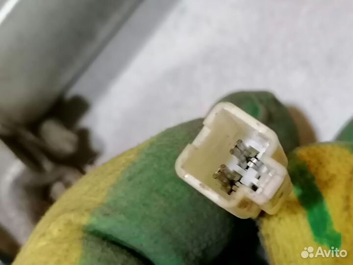 Моторчик стеклоочистителя задний Kia Shuma 1