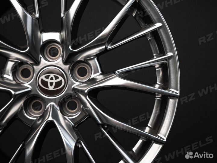 Диски на Toyota Corolla R17 5x114.3