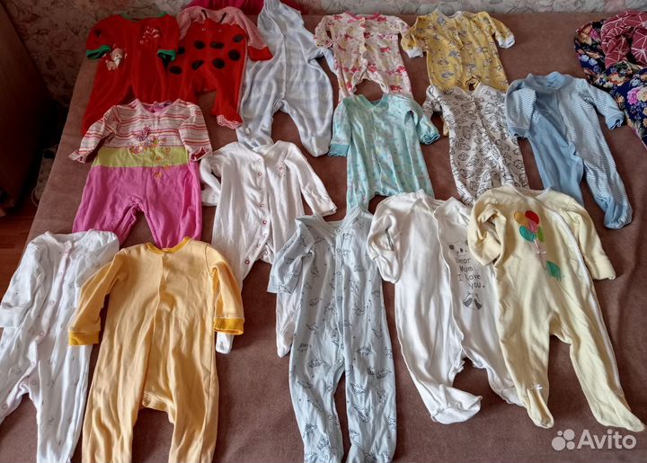 Вещи для новорожденных деток