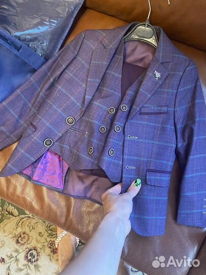 Костюм тройка для мальчика 104 размер