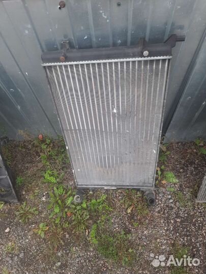 Радиатор охлаждения VW пассат Б6