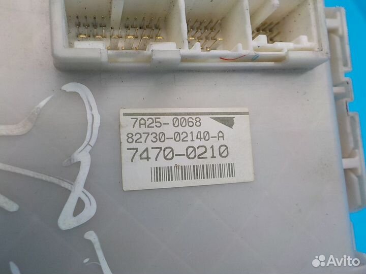 Блок предохранителей салона toyota Auris (E15) 200