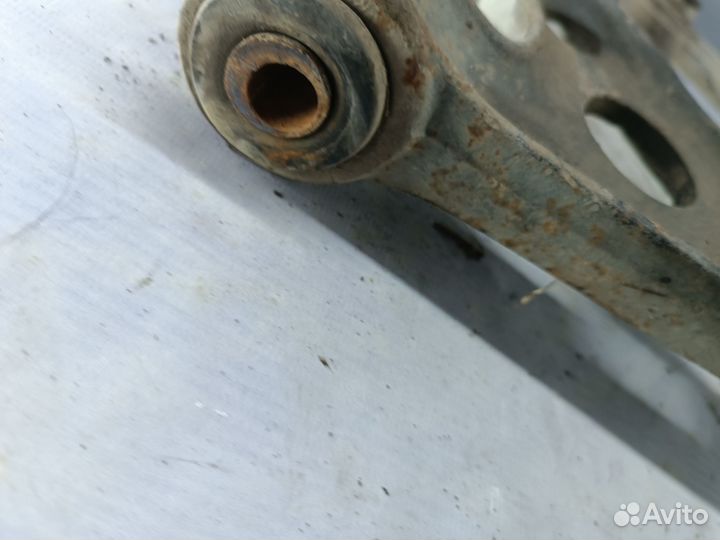 Рычаг подвески Volkswagen Sharan