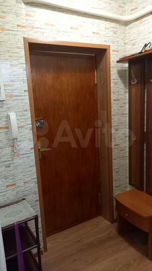 2-к. квартира, 43 м², 1/4 эт.