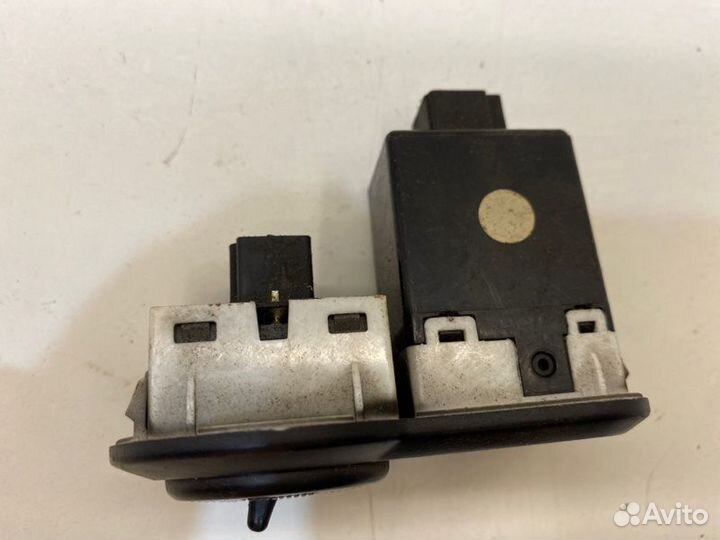 Блок управления зеркалами Kia Spectra седан S6D