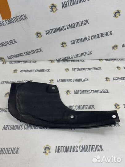 Брызговик зад лев Toyota Prius 2