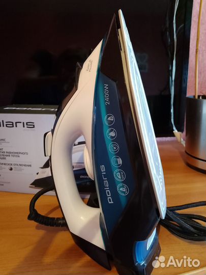 Утюг новый Polaris