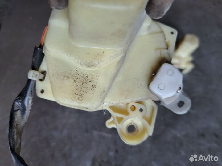 Актуатор замка двери задний Honda inspire