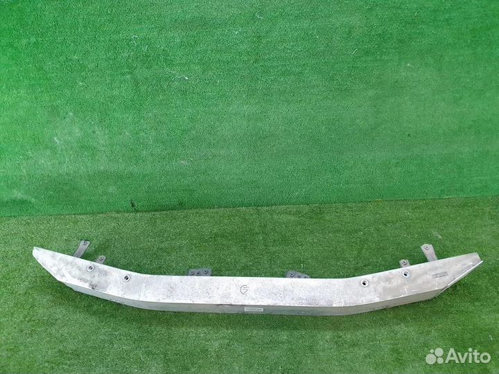 Усилитель переднего бампера Toyota Land Cruiser