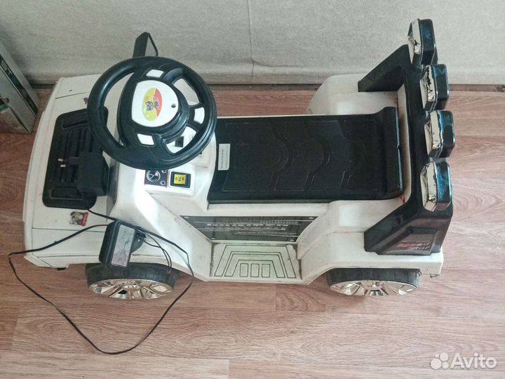 Детский электромобиль бу