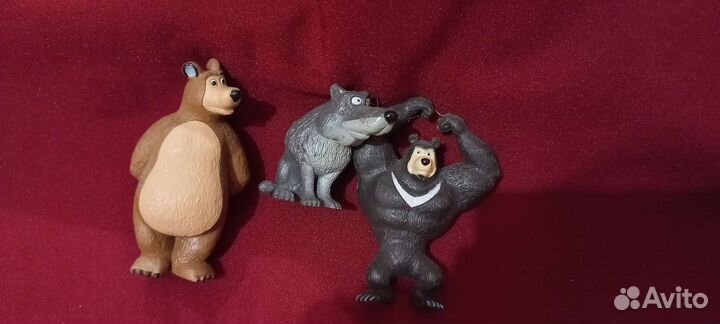 Фигурки персонажей Маша и Медведь