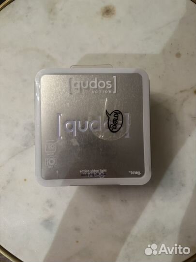 Фонарь led knog qudos action light