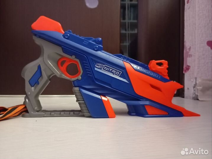 Nerf Nitro Longstrike стреляющий машинками