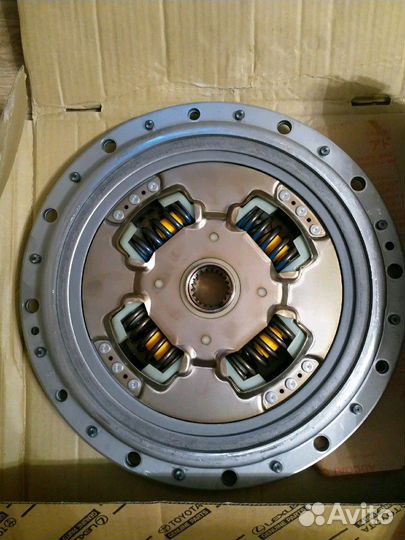 Lexus ls600hl демферный диск (сцепление)