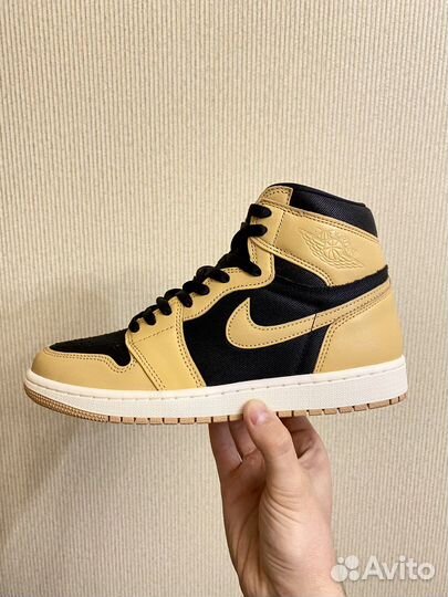 Кроссовки Jordan 1 Retro High OG Heirloom