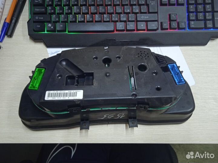 Панель приборов Volkswagen Jetta