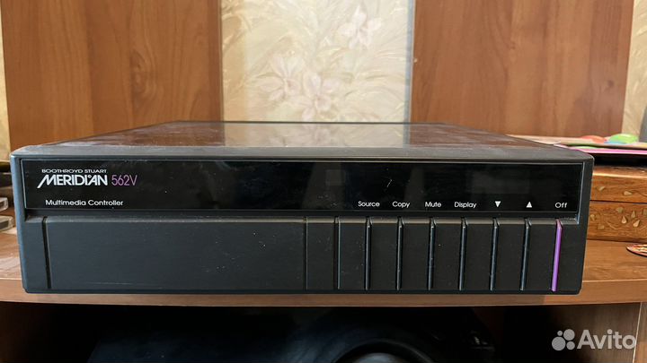 Ресивер Meridian 562v