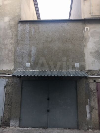 Гараж, > 30 м²