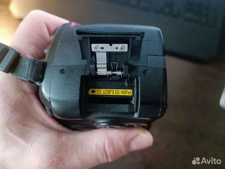 Фотоаппарат nikon D3000 body