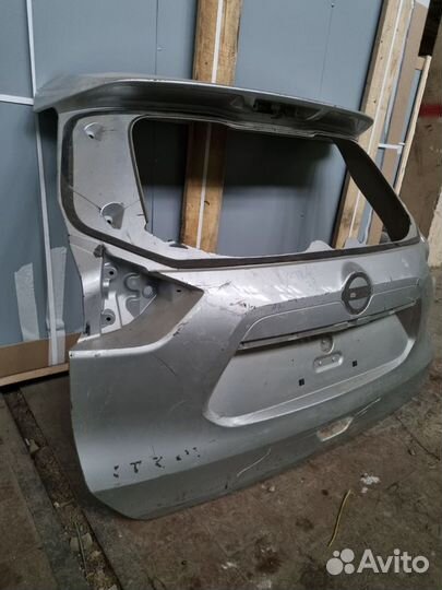 Крышка дверь багажника Nissan X-Trail 32