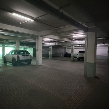 Машиноместо, 17 м²