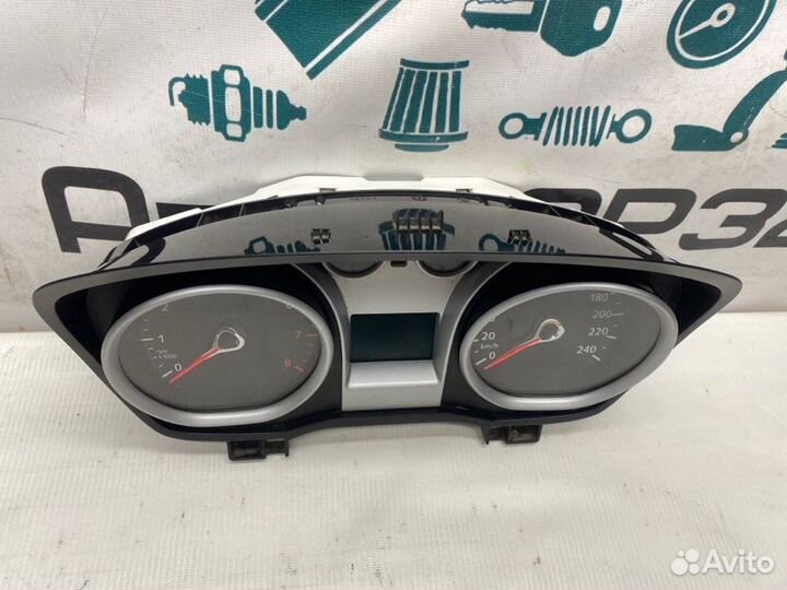 Щиток приборов Ford Focus хэтчбек 2010