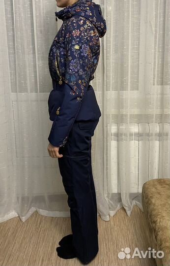 Горнолыжный костюм женский