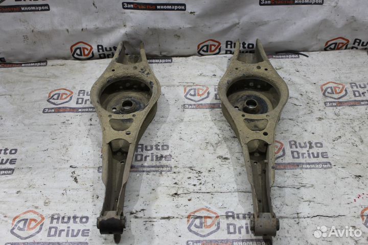 Skoda Octavia A5 Рычаг задней подвески