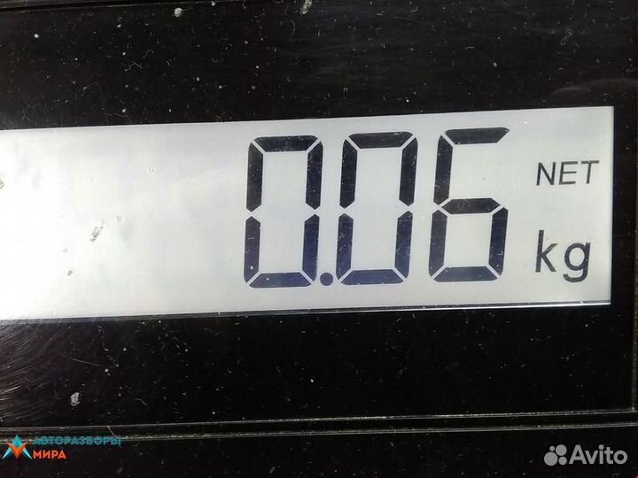 Ресничка (ус) правой фары Volkswagen Crafter 2007