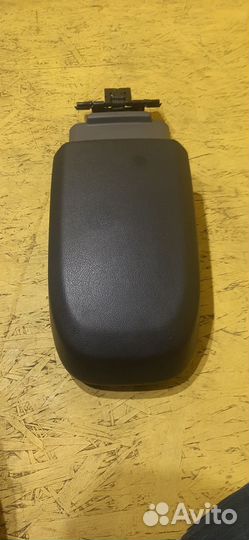 Крышка подлокотника Ford Focus 2 рестайлинг