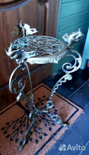 Подставка для цветов