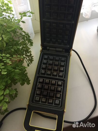 Электрическая вафельница для бельгийских вафель