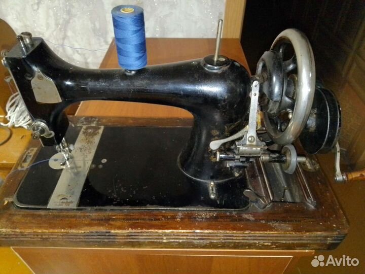 Швейная машинка ручная