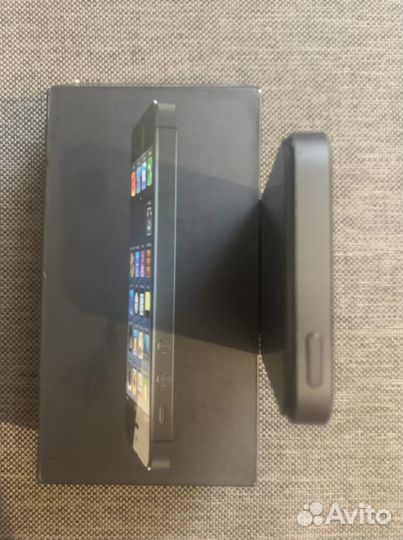 iPhone 5 на запчасти под воставновоение