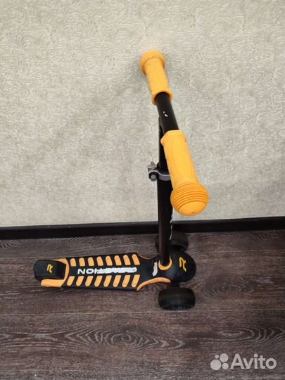 Самокат трёхколёсный детский