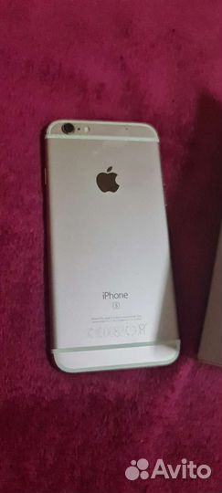 Телефон iPhone 6s