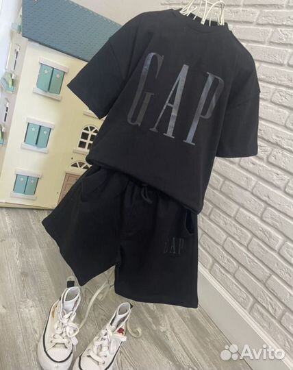 Костюм на мальчика gap