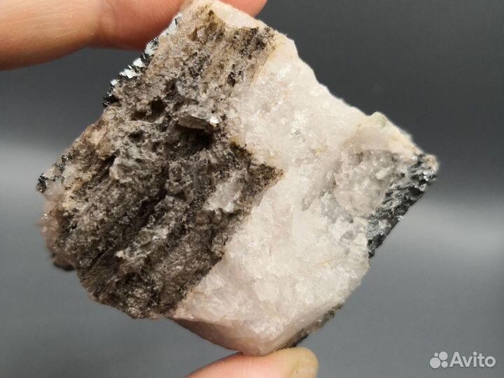 Гематит на кварце, м-е Актас