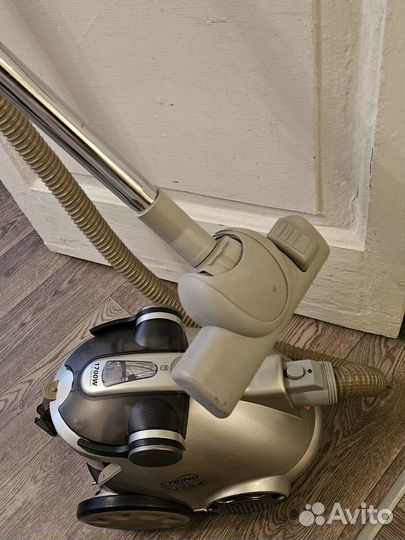 Пылесос LG cyking V-C7071CEU